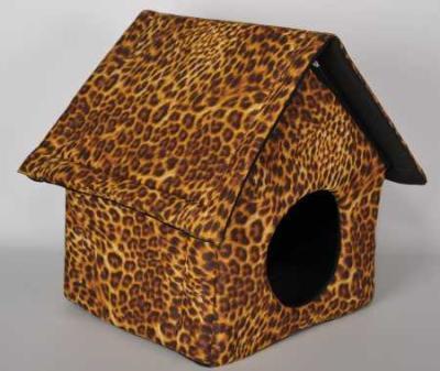 Лежак закрытый "Домик", материал бязь, поролон Л-15-2 37х35х45 в интернет гипермаркете «Планета Лета». Фото