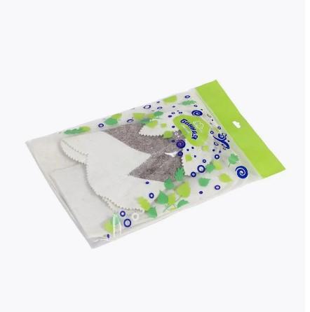 Набор 3-х предметный «Колокольчик» (шапка с вышивкой, коврик белый, рукавица) 11-365 в интернет гипермаркете «Планета Лета». Фото