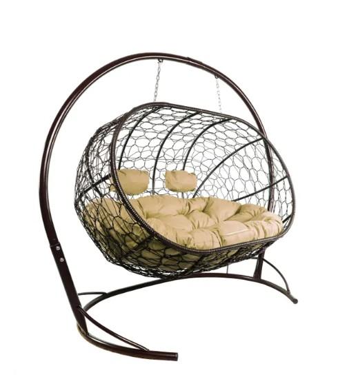 Подвесной диван ЛЕЖЕБОКА с ротангом коричневый, бежевая подушка 11180201 в интернет гипермаркете «Планета Лета». Фото