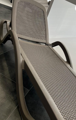 Шезлонг пластик CAPRI плетеный мокко ЦБ-00000889 в интернет гипермаркете «Планета Лета». Фото