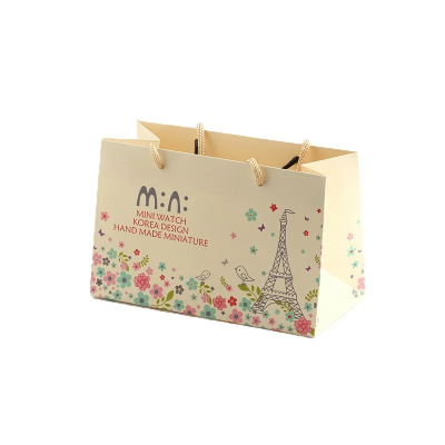 Сумка подарочная маленькая в интернет гипермаркете «Планета Лета». Фото