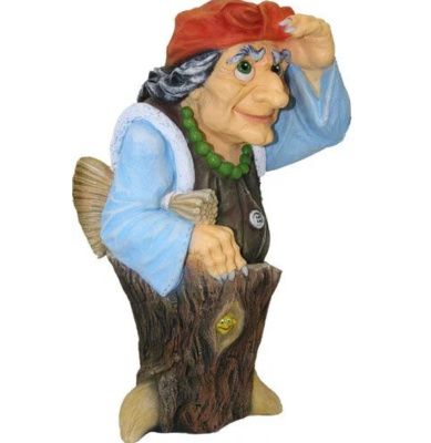 Фигура Баба Яга с метлой №2 Н-58см в интернет гипермаркете «Планета Лета». Фото